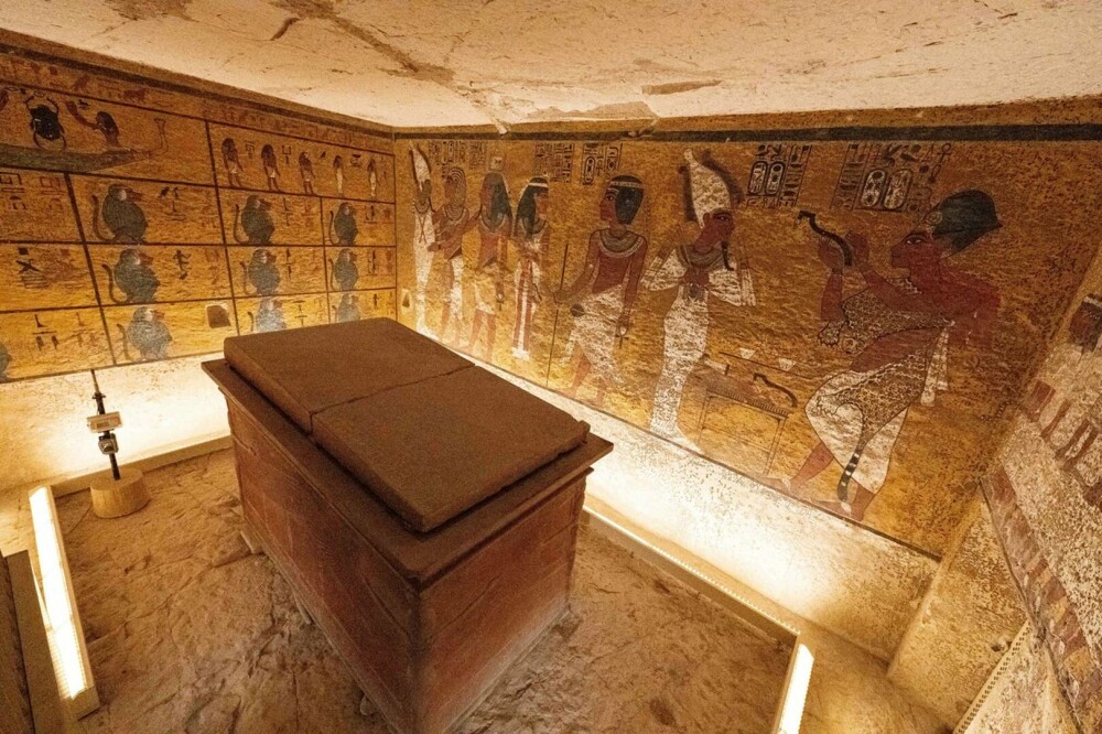 Un secol de la descoperirea mormântului lui Tutankhamon. Imagini cu faraonul mumificat GALERIE FOTO - Imaginea 5