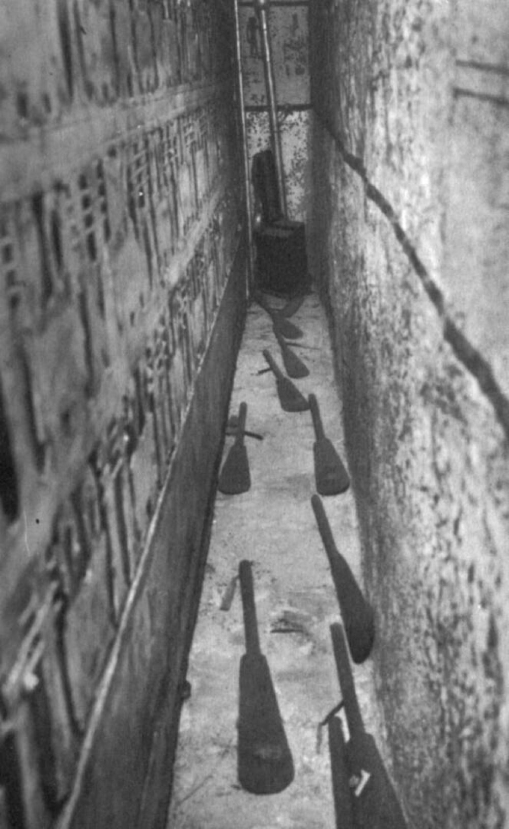 Un secol de la descoperirea mormântului lui Tutankhamon. Imagini cu faraonul mumificat GALERIE FOTO - Imaginea 13