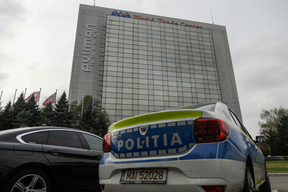 Militar francez găsit mort într-un hotel din București, înjunghiat cu o foarfecă în gât. Anchetatorii nu exclud o crimă - Imaginea 8