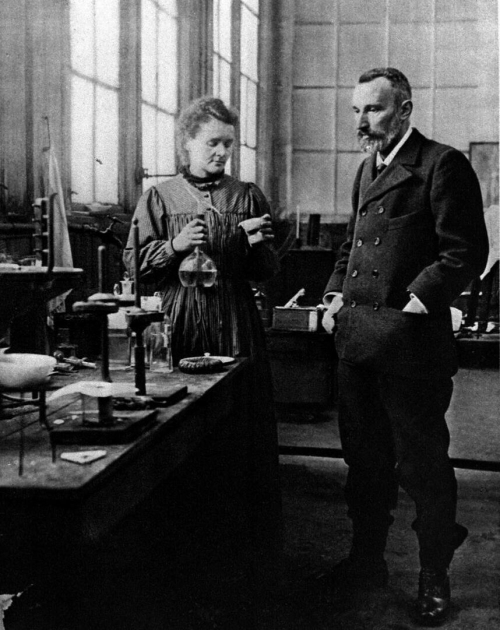 155 de ani de la nașterea lui Marie Curie. A fost prima femeie căreia i-a fost decernat un Premiu Nobel GALERIE FOTO - Imaginea 3