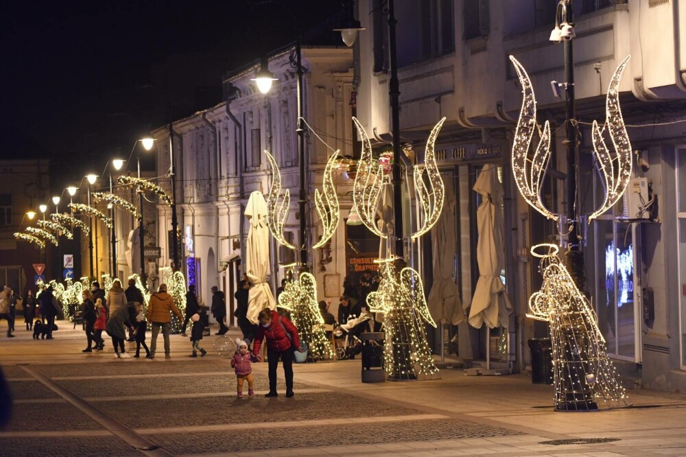 (P) Cei mai buni artiști din România deschid Târgul de Crăciun de la Craiova, pe 11 noiembrie - Imaginea 11