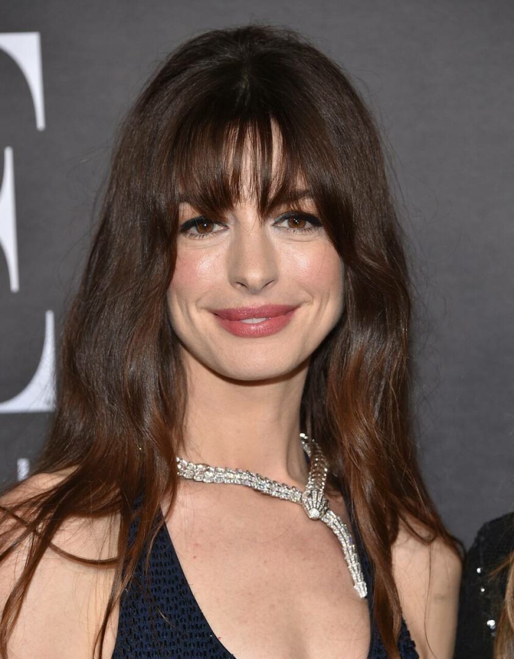 Anne Hathaway a atras toate privirile la prezentarea Ralph Lauren din New York, într-o pereche de blugi de mii de dolari - Imaginea 27