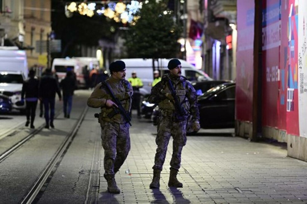 Atac cu bombă în Istanbul. Erdogan: „Miroase a terorism”. Bilanțul a ajuns la 6 morți și 81 de răniți | VIDEO - Imaginea 7