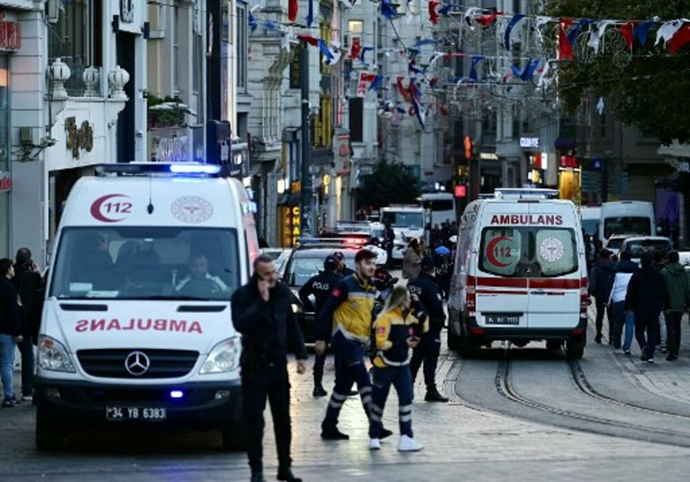 Atac cu bombă în Istanbul. Erdogan: „Miroase a terorism”. Bilanțul a ajuns la 6 morți și 81 de răniți | VIDEO - Imaginea 18