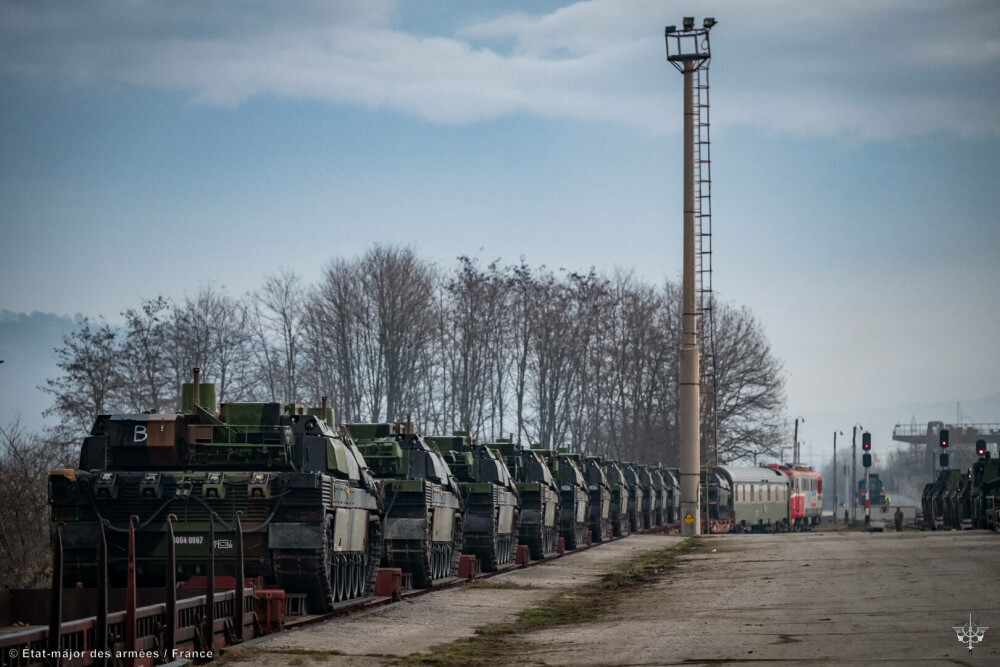 FOTO și VIDEO. Ministerul Apărării a anunțat că un alt convoi de tancuri franceze Leclerc a ajuns în România - Imaginea 4