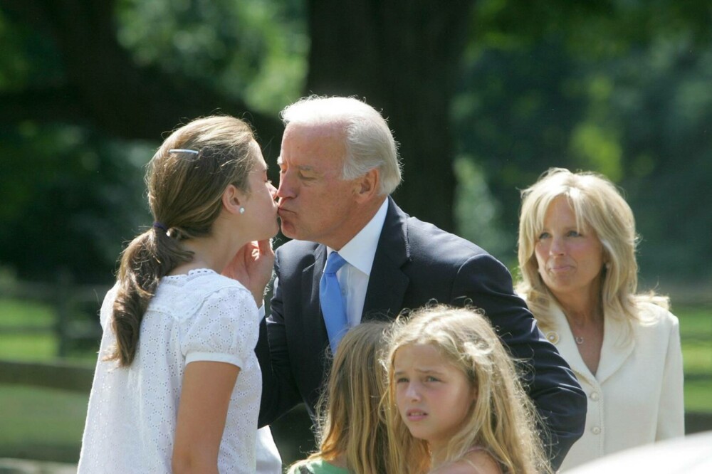 Joseph Robinette Biden împlinește 80 de ani. Imagini inedite din viața celui mai bătrân președinte al SUA GALERIE FOTO - Imaginea 22