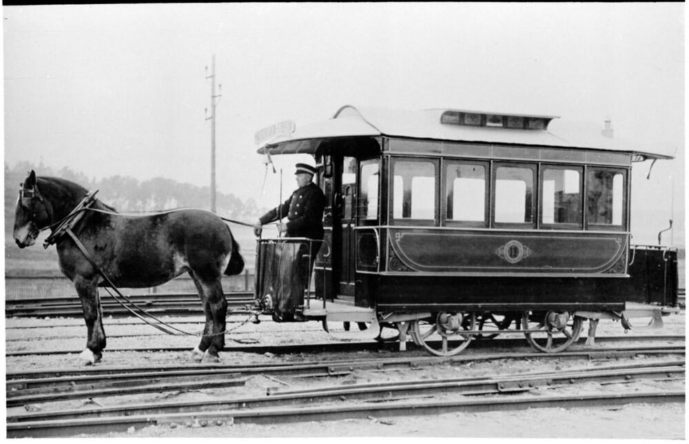 Cum a arătat primul tramvai din lume. Lucruri mai puțin știute despre acest mijloc de transport GALERIE FOTO - Imaginea 2