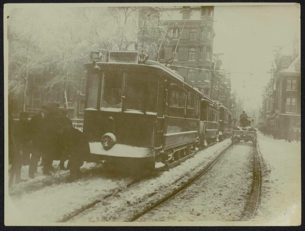 Cum a arătat primul tramvai din lume. Lucruri mai puțin știute despre acest mijloc de transport GALERIE FOTO - Imaginea 8