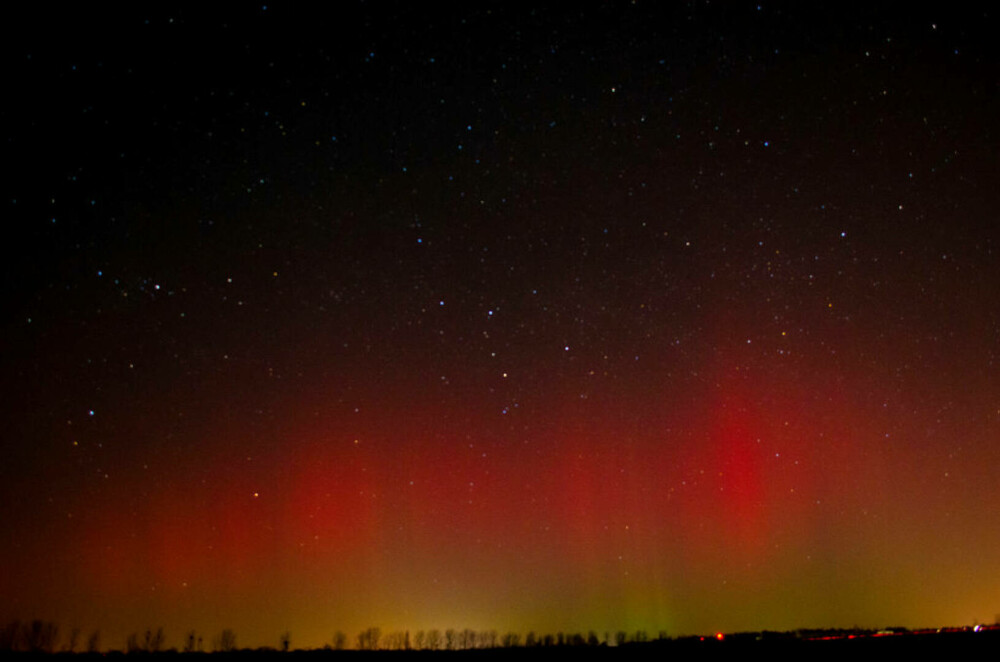 De ce este considerată un semn rău aurora boreală roșie, observată și pe cerul României - Imaginea 7