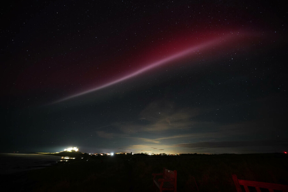 De ce este considerată un semn rău aurora boreală roșie, observată și pe cerul României - Imaginea 8
