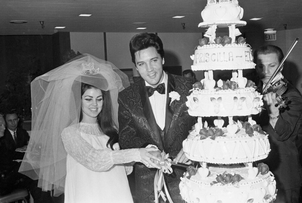 Priscilla Presley, fosta soţie a lui Elvis Presley, a împlinit 79 de ani. Cum a sărbătorit - Imaginea 2