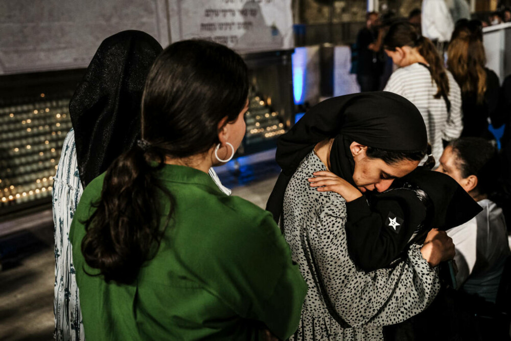 O lună de la atacul Hamas asupra Israelului. Imaginile durerii din ultimele 32 de zile | FOTO - Imaginea 12