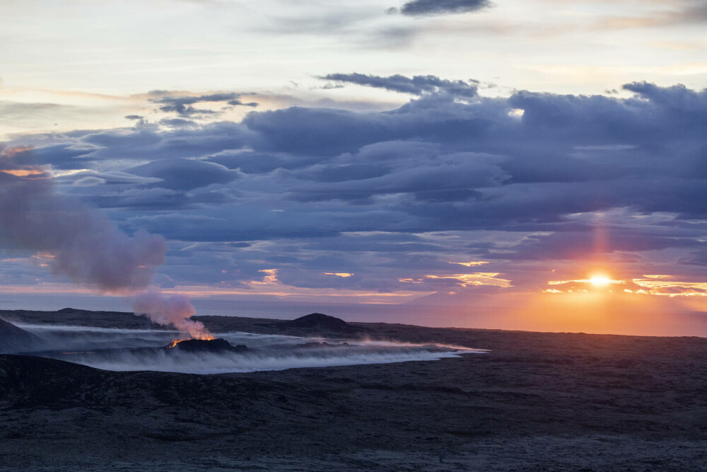 Stare de urgență în Islanda. O serie de cutremure au ridicat temerile privind o erupție vulcanică - Imaginea 2