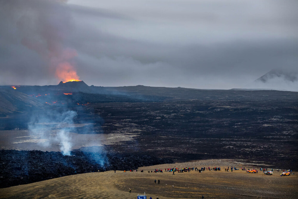 Stare de urgență în Islanda. O serie de cutremure au ridicat temerile privind o erupție vulcanică - Imaginea 9