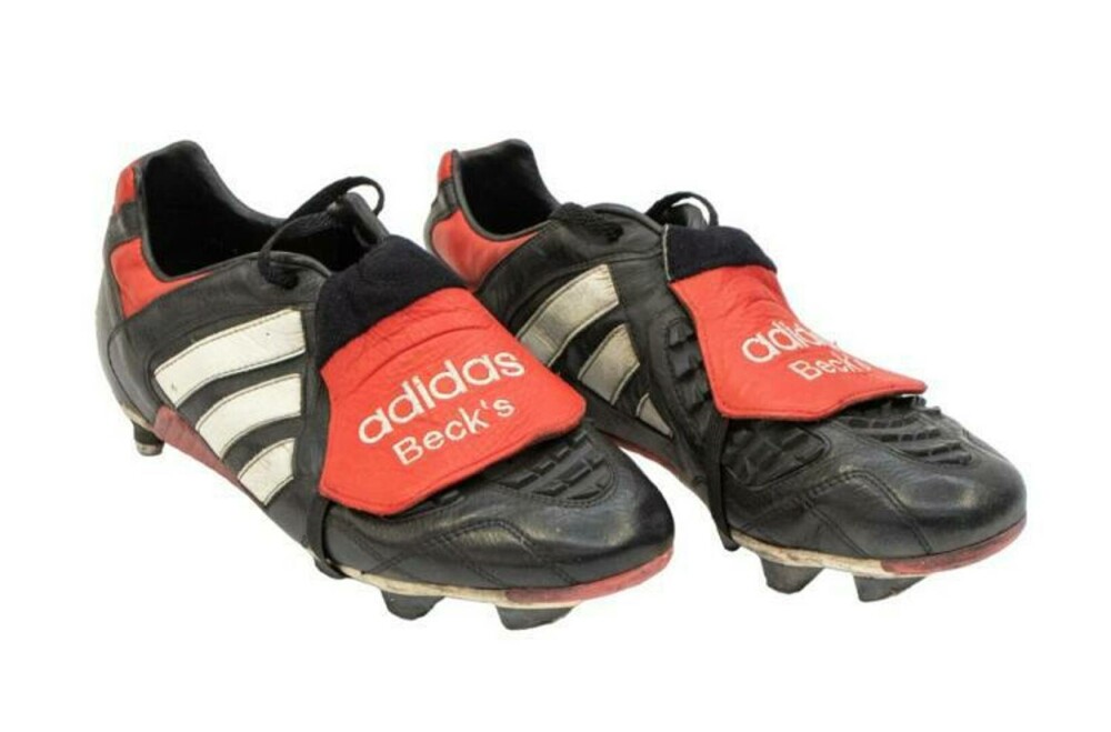 Cât costă ghetele lui David Beckham. Le-a purtat chiar înainte de Cupa Mondială din 1998, din Franța | FOTO - Imaginea 1
