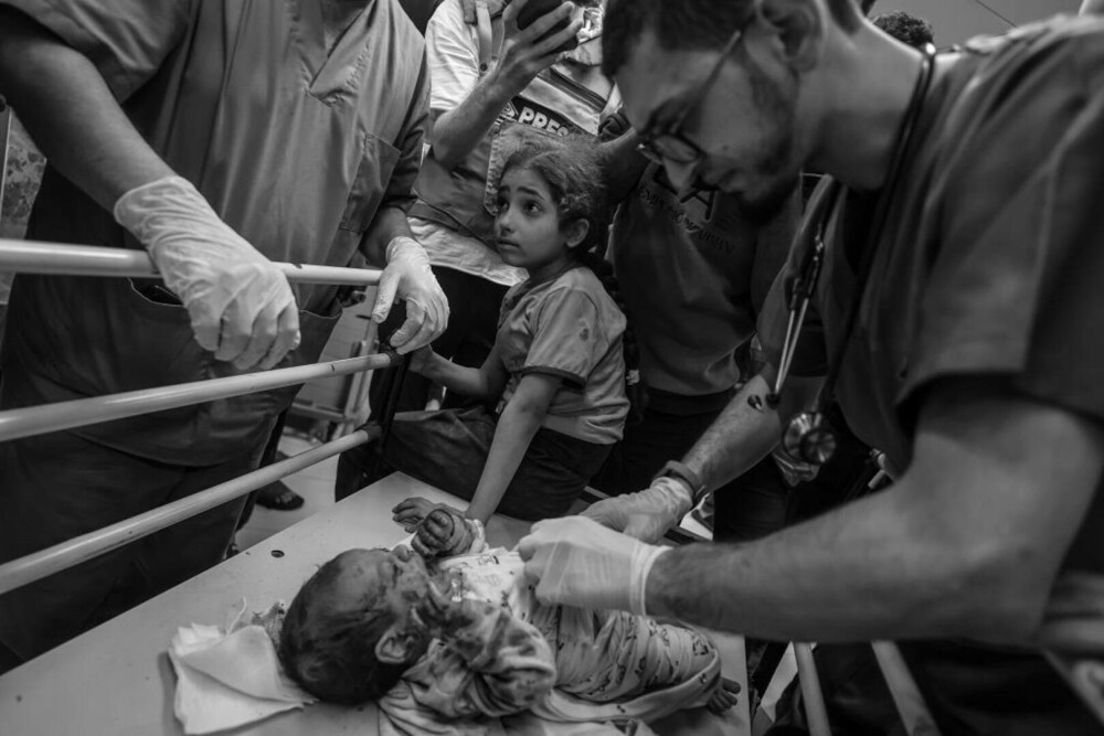 Medic din Gaza, despre realitatea cruntă a războiului: „Bebelușii sunt lăsați să moară în spitale. Se transformă în cimitire” - Imaginea 10