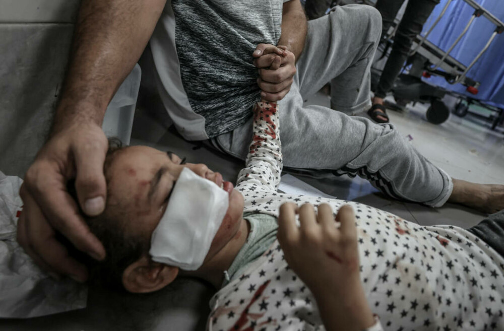 Medic din Gaza, despre realitatea cruntă a războiului: „Bebelușii sunt lăsați să moară în spitale. Se transformă în cimitire” - Imaginea 31