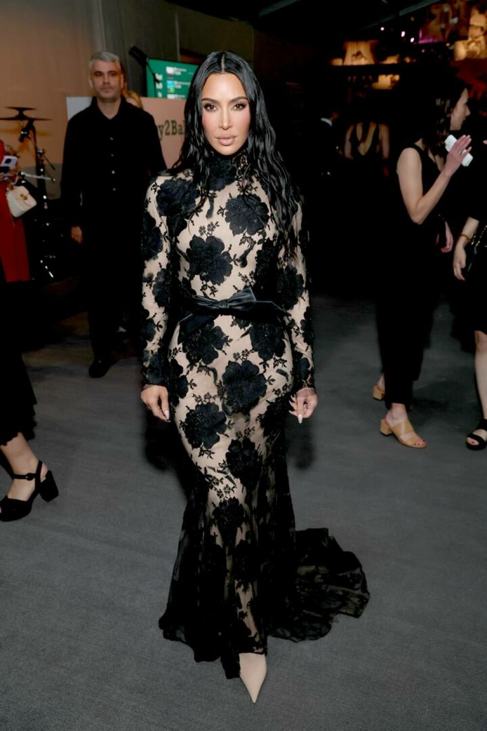 Kim Kardashian, apariție de senzație la un eveniment de la Hollywood. Vedeta a atras toate privirile | GALERIE FOTO - Imaginea 8