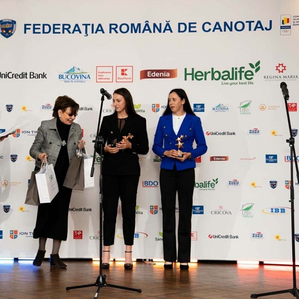„Sunt onorată”. Simona Radiş a primit titlul de sportivul anului 2023 în canotajul românesc. FOTO - Imaginea 3