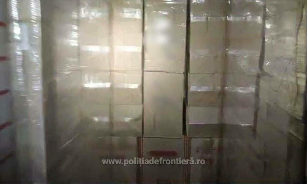 Captură de 300.000 de euro la Vama Siret. Ce au descoperit polițiștii într-un TIR care transporta croissante din Ucraina FOTO - Imaginea 2