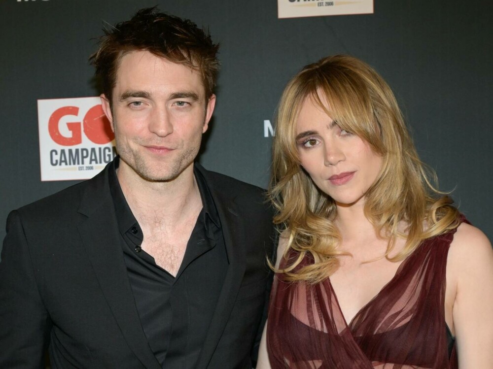 Robert Pattinson și Suki Waterhouse vor deveni părinți. Anunțul a fost făcut într-un mod inedit la un festival | GALERIE FOTO - Imaginea 1
