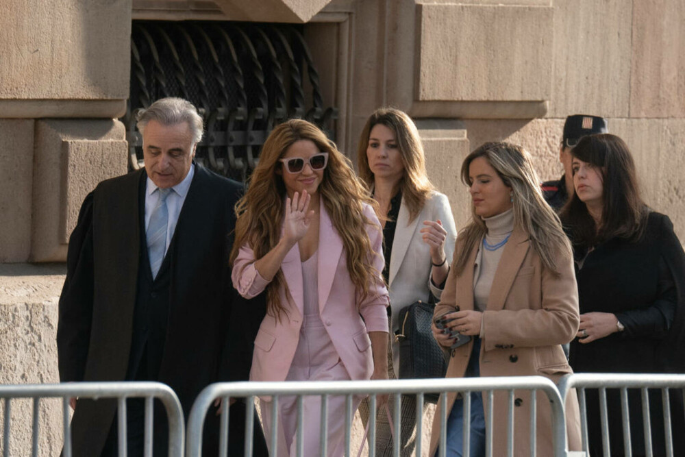 Shakira a ajuns la un acord cu justiția spaniolă. Ce sumă are de plătit pentru a nu face închisoare | GALERIE FOTO - Imaginea 2