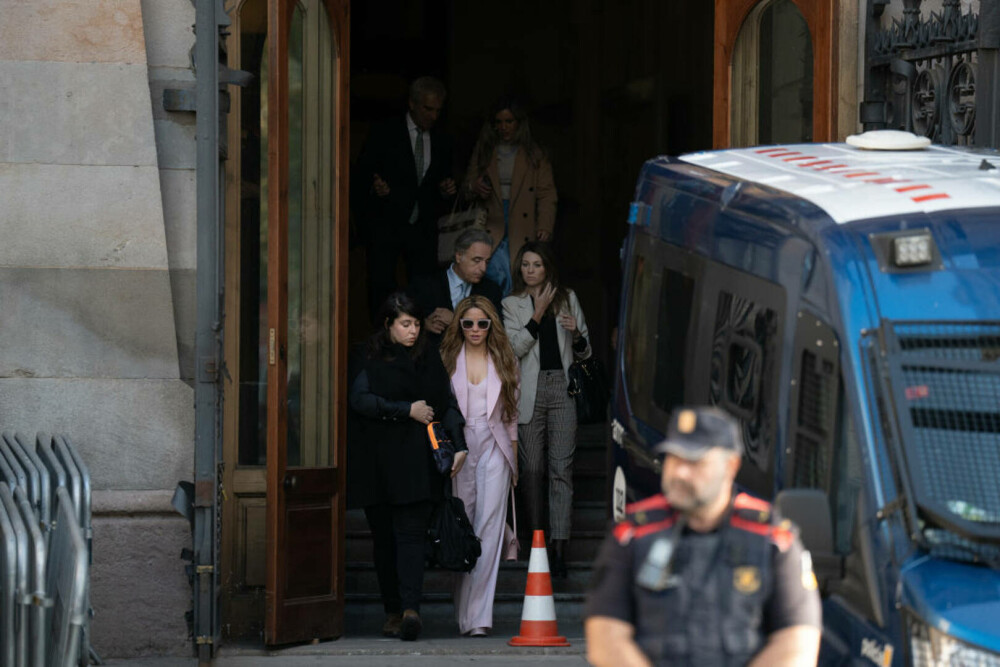 Shakira a ajuns la un acord cu justiția spaniolă. Ce sumă are de plătit pentru a nu face închisoare | GALERIE FOTO - Imaginea 7