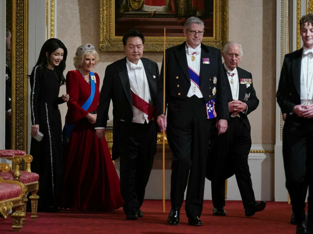 Spektakularni državniški banket v Buckinghamski palači v čast južnokorejskemu predsedniku.  Kako je izgledal meni za goste FOTO - Slika 16