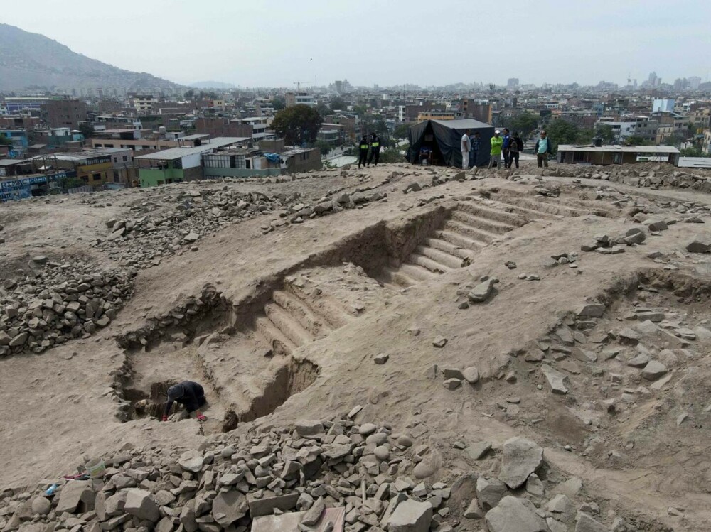 Arheologii din Peru au descoperit mumii ale unor copii, cu o vechime de peste 1.000 de ani. GALERIE FOTO - Imaginea 7