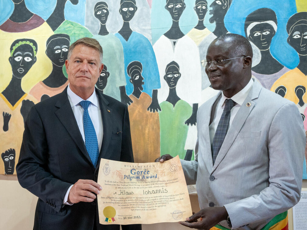GALERIE FOTO. Klaus Iohannis a vizitat Casa Sclavilor din Senegal, muzeu în care au pășit și Barack Obama sau Nelson Mandela - Imaginea 3