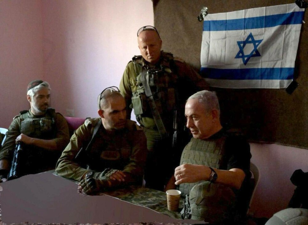 „Continuăm până la victorie”. Netanyahu, prima sa vizită în Fâşia Gaza de la începutul războiului cu Hamasul - Imaginea 2