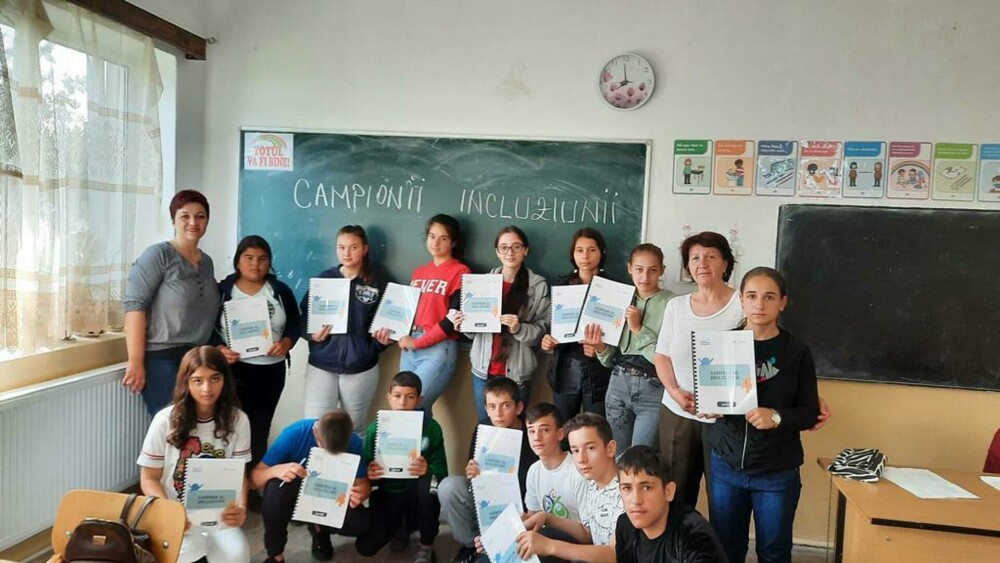 Școala din Buzău care luptă să ofere o oază de educație și speranță într-o comunitate afectată de abandonul școlar - Imaginea 31