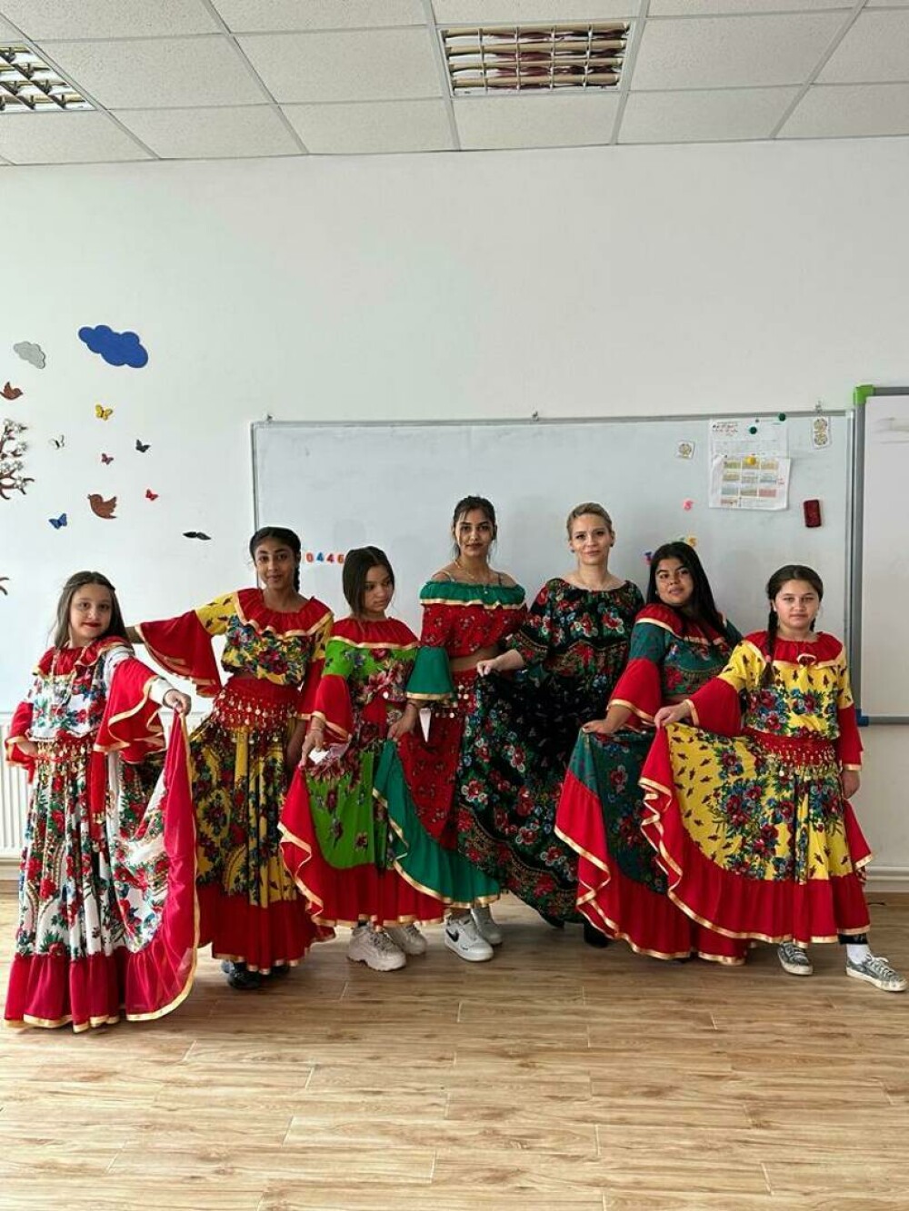 Școala din Buzău care luptă să ofere o oază de educație și speranță într-o comunitate afectată de abandonul școlar - Imaginea 8
