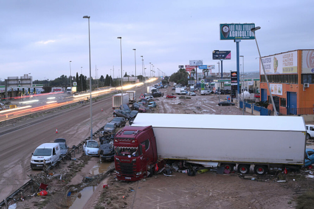 Regiunea Valencia este amenințată din nou de ploi torențiale. „Nu avem lumină, gaz, alimente. Magazinele sunt jefuite” - Imaginea 4