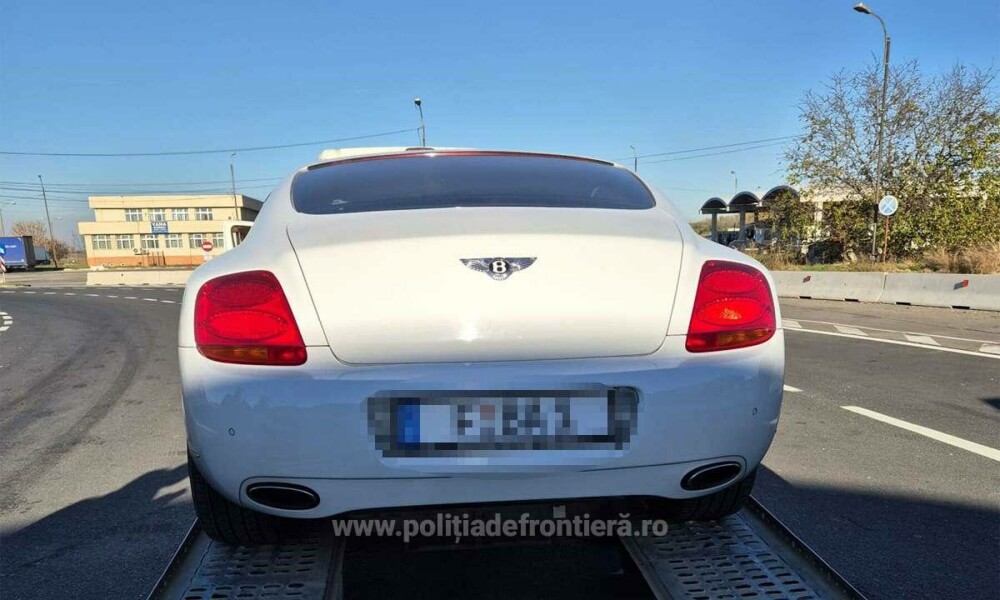 A încercat să intre în țară cu un Bentley de 40.000 € pe o platformă, dar a fost oprit de polițiștii din Giurgiu. Ce a urmat - Imaginea 2