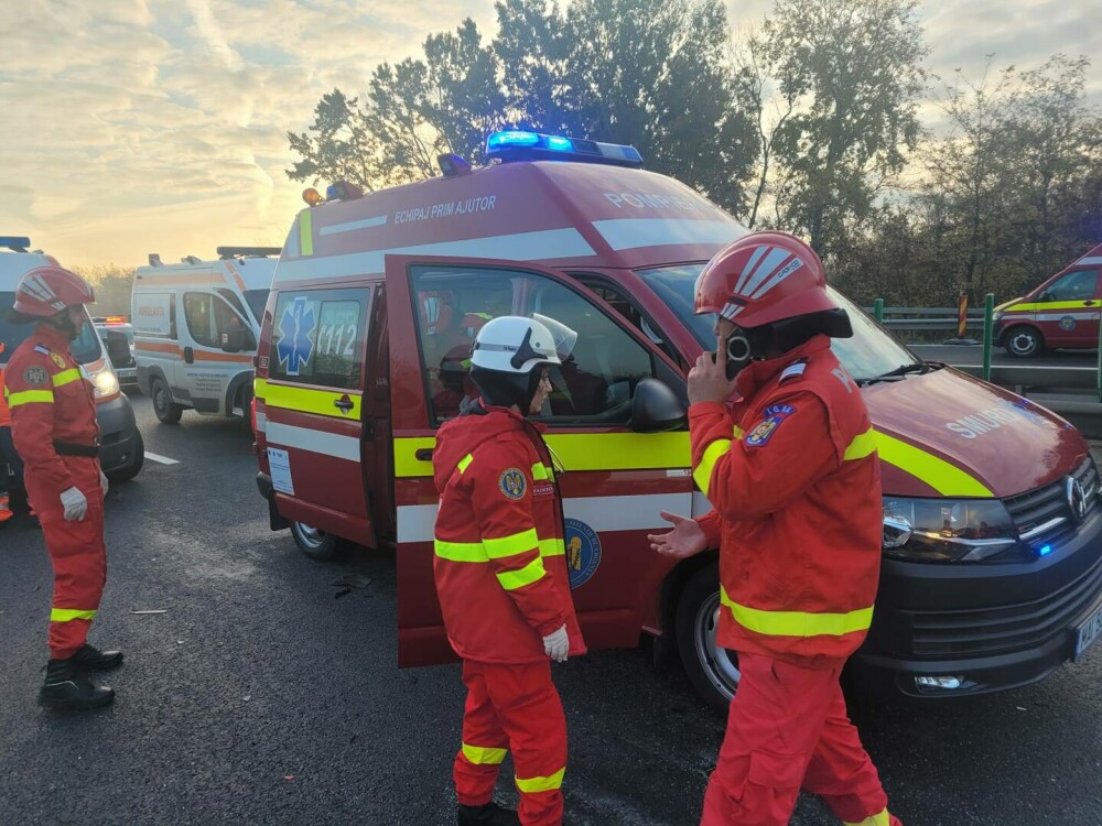 Accident cu 12 autoturisme și 26 de persoane implicate pe A3. Planul roşu de intervenţie a fost activat. FOTO - Imaginea 6