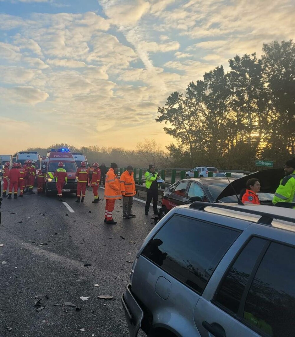 Accident cu 12 autoturisme și 26 de persoane implicate pe A3. Planul roşu de intervenţie a fost activat. FOTO - Imaginea 3