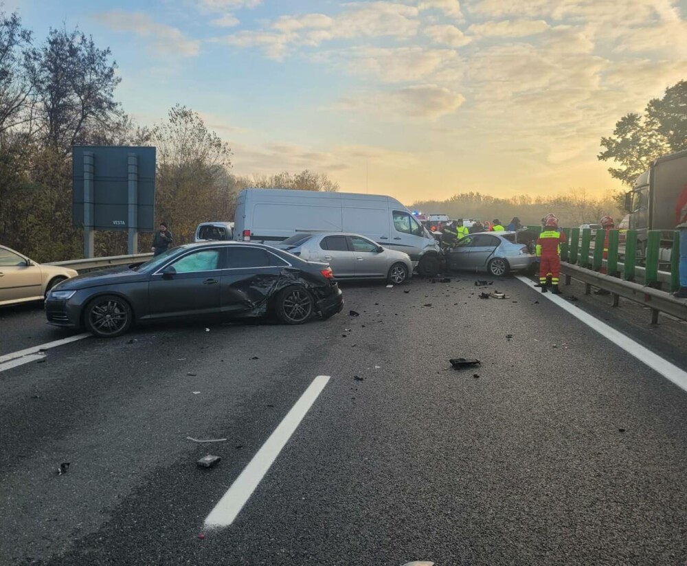 Accident cu 12 autoturisme și 26 de persoane implicate pe A3. Planul roşu de intervenţie a fost activat. FOTO - Imaginea 2