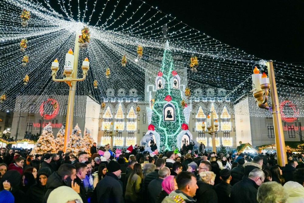 Târgul de Crăciun de la Craiova, nominalizat printre cele mai bune destinații de sărbători din Europa | GALERIE FOTO - Imaginea 10