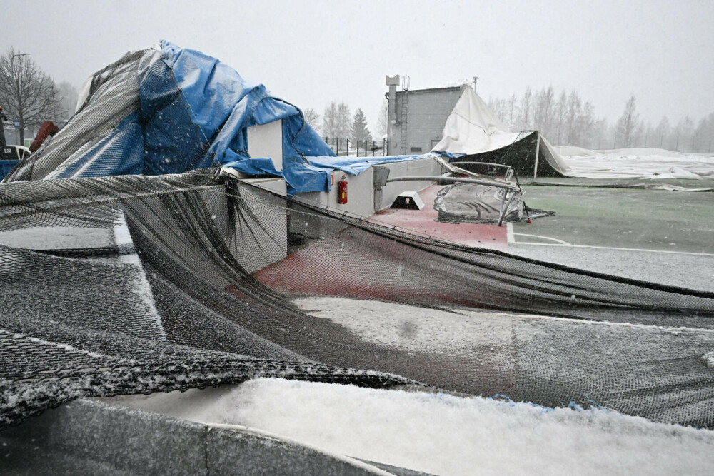 Zeci de mii de gospodării fără curent în Finlanda, din cauza furtunii de zăpadă Jari. FOTO - Imaginea 7