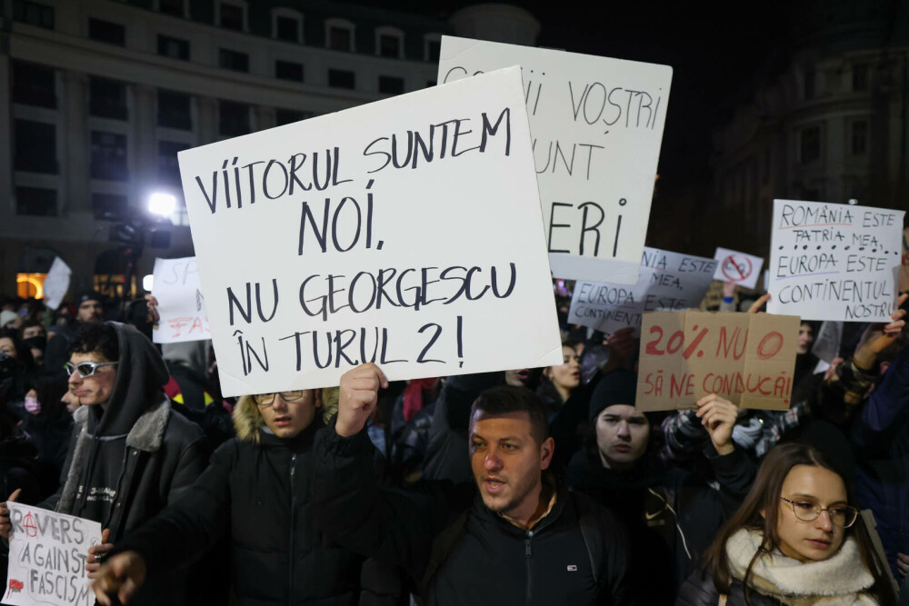 Manifestații pașnice în toată țara împotriva lui Călin Georgescu. Anunțul Jandarmeriei despre protestul din Capitală - Imaginea 9