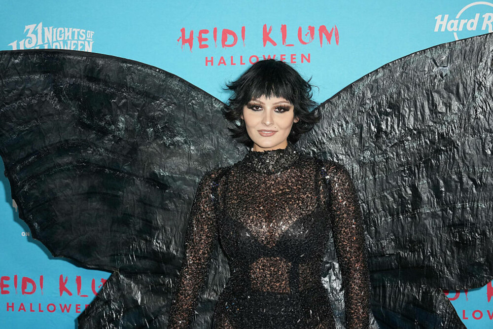 Cele mai spectaculoase ținute de Halloween. Celebritățile au purtat costume inspirate din film și muzică | GALERIE FOTO - Imaginea 22