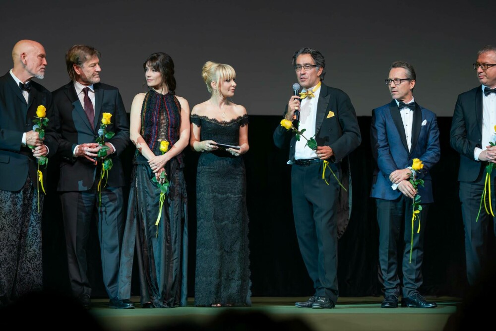 Premiera de gală a filmului Cravata Galbenă,
un eveniment de excepție la Sala Palatului - Imaginea 13