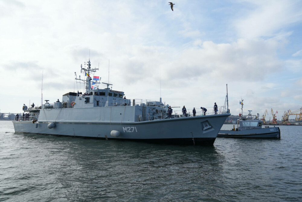 Vânător de mine cumpărat de la Marina Regală Britanică, pentru prima oară în Portul Constanța. Comandant este o femeie | FOTO - Imaginea 6