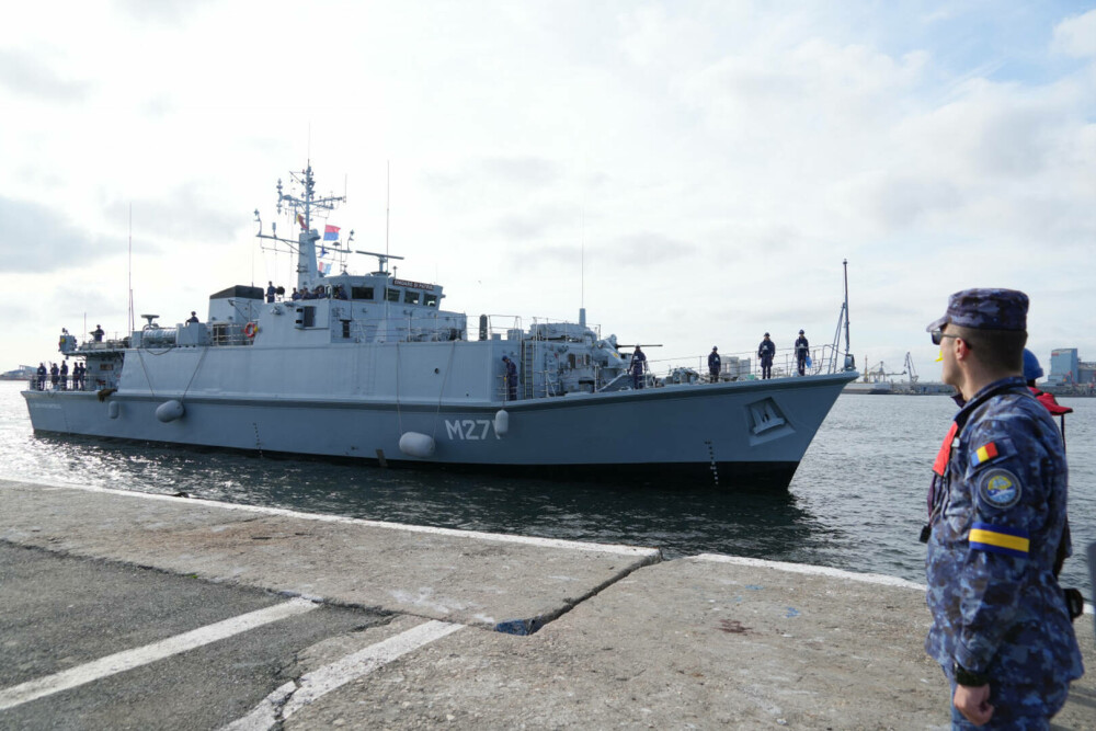 Vânător de mine cumpărat de la Marina Regală Britanică, pentru prima oară în Portul Constanța. Comandant este o femeie | FOTO - Imaginea 8