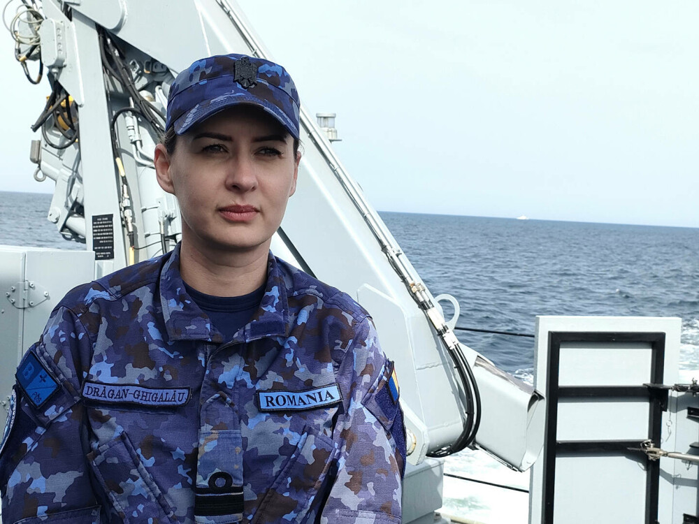 Vânător de mine cumpărat de la Marina Regală Britanică, pentru prima oară în Portul Constanța. Comandant este o femeie | FOTO - Imaginea 11