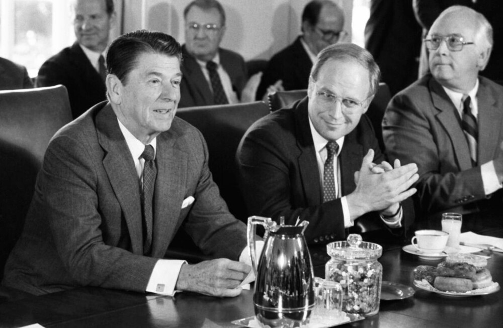 Unul dintre cei mai puternici vicepreședinți ai Statelor Unite ale Americii, Dick Cheney, a murit la vârsta de 84 de ani - Imaginea 5