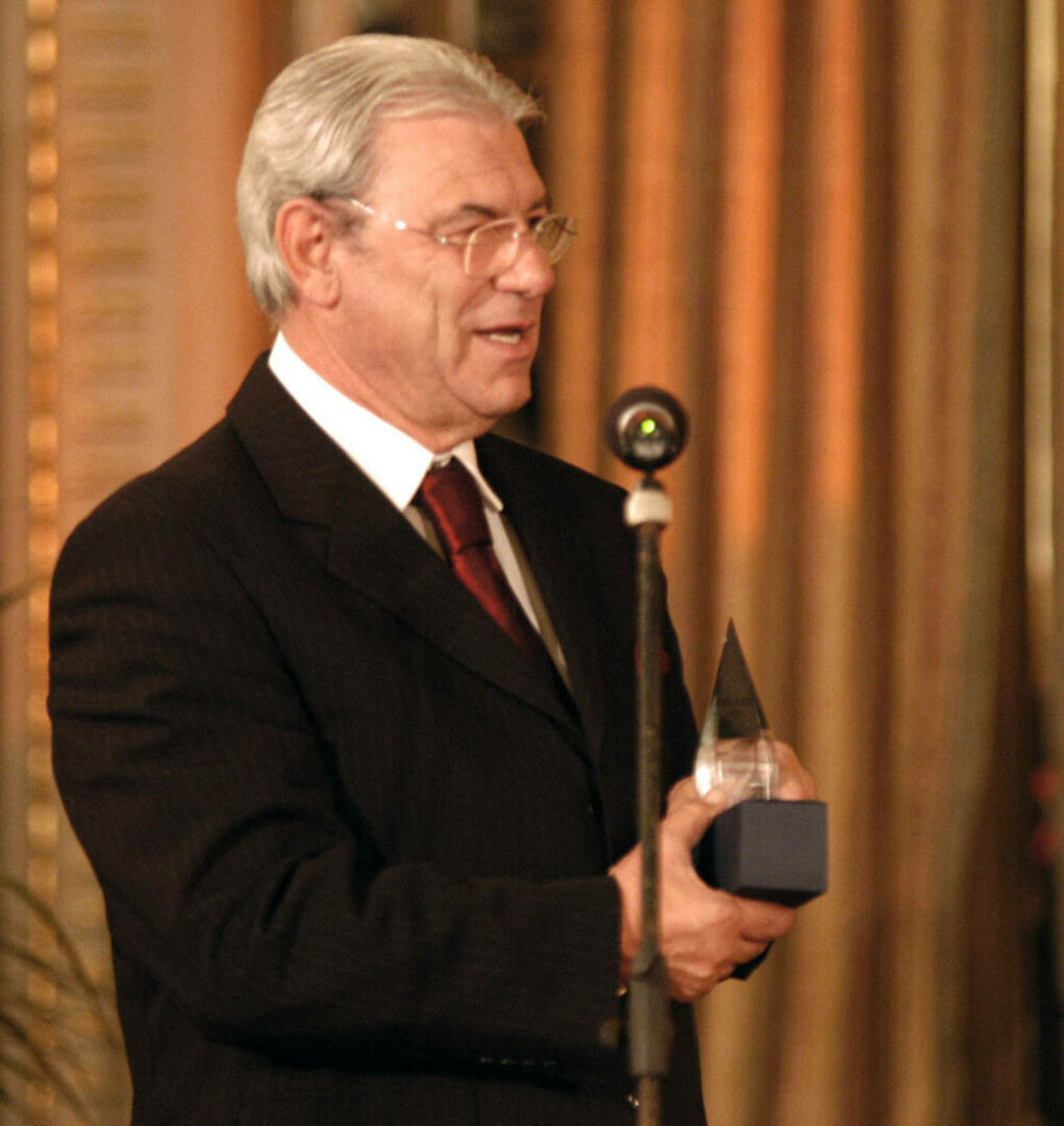 A murit Emeric Ienei. Fostul mare antrenor avea 88 de ani - Imaginea 11