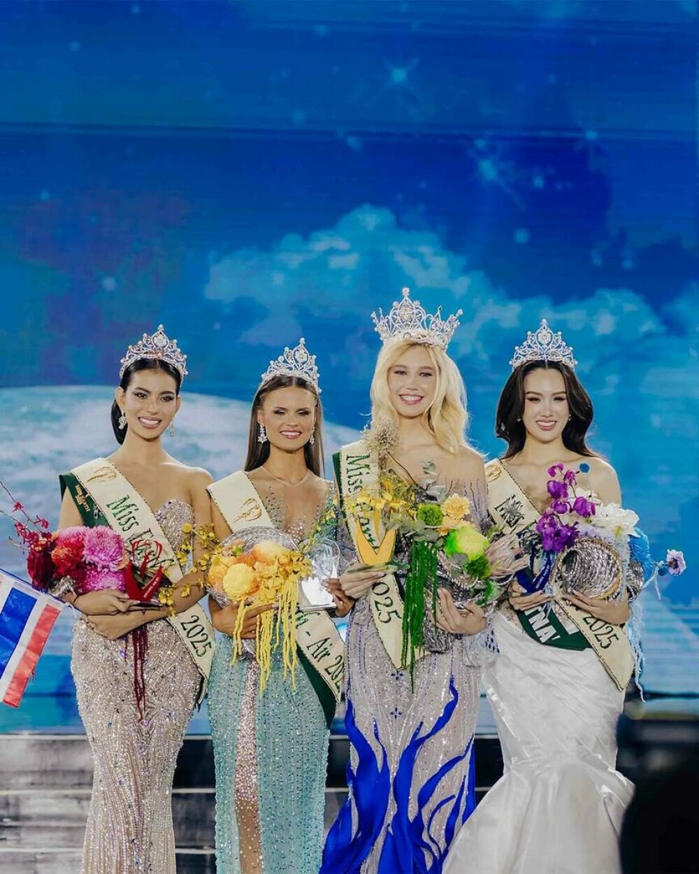 Natalie, o studentă de 21 de ani, câștigătoarea Miss Earth 2025. A învins 81 de participante din întreaga lume | GALERIE FOTO - Imaginea 13