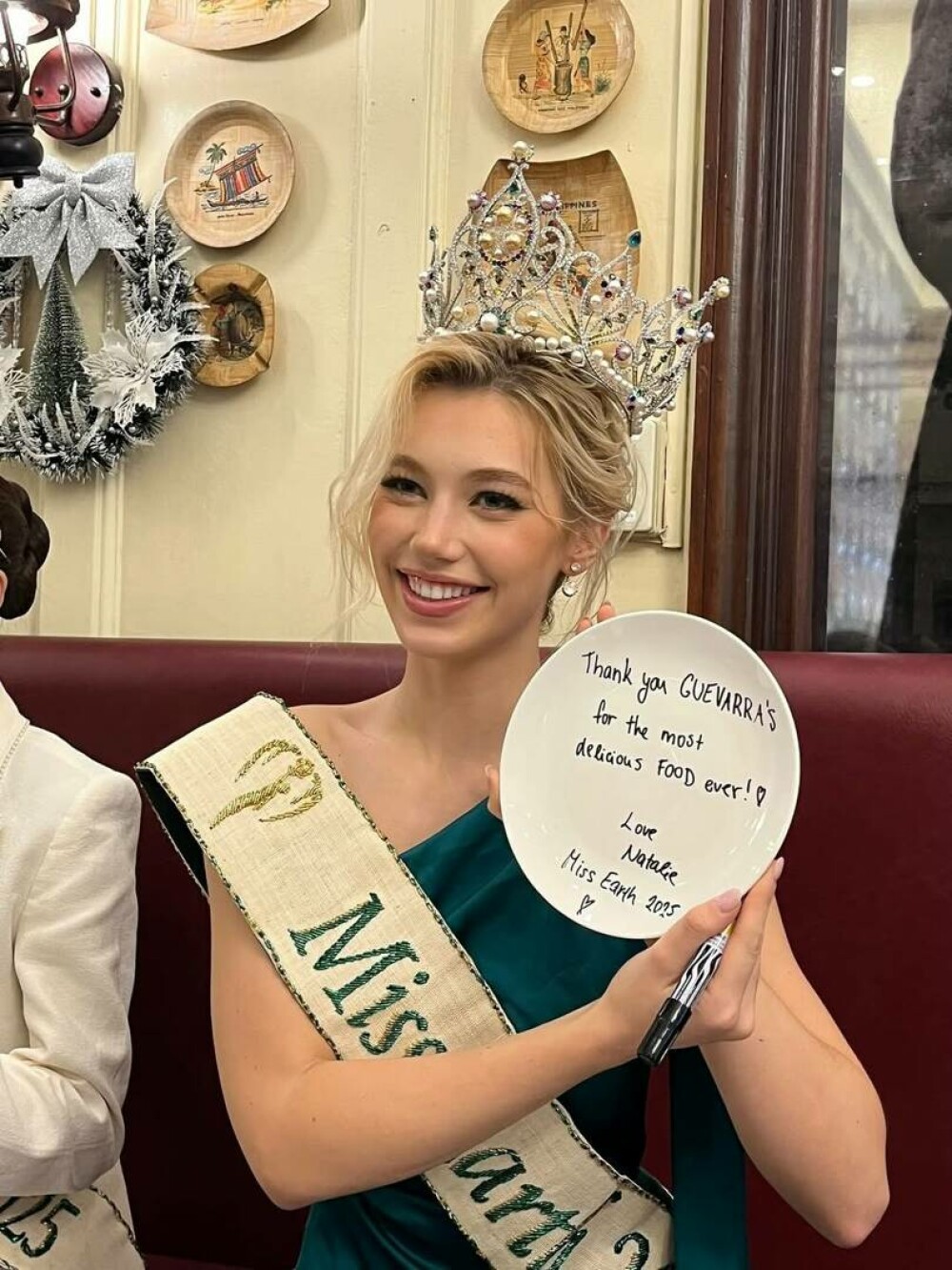 Natalie, o studentă de 21 de ani, câștigătoarea Miss Earth 2025. A învins 81 de participante din întreaga lume | GALERIE FOTO - Imaginea 18